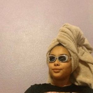 Meet your Posher, Adeja